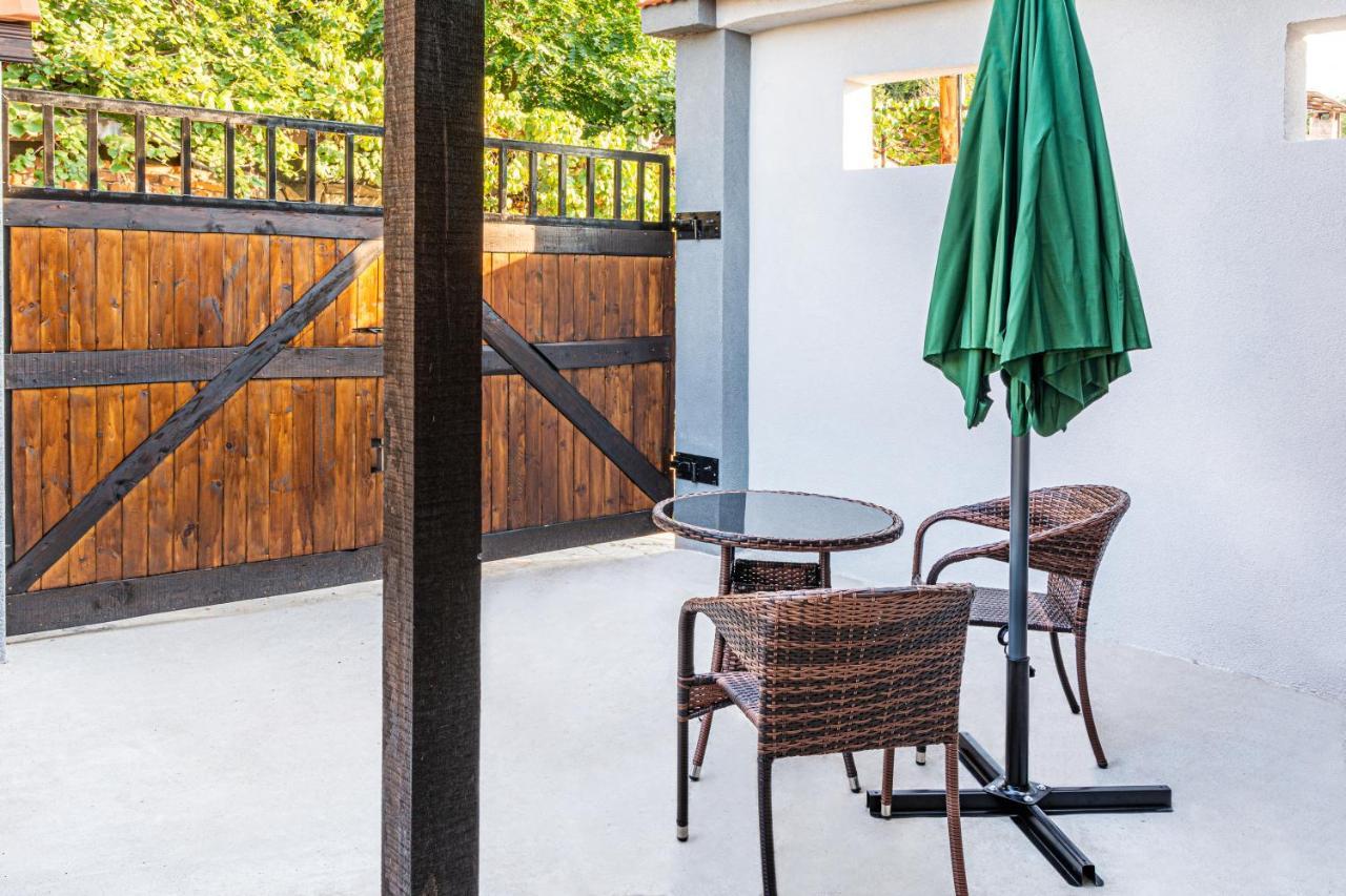 Ferienwohnung The Red Roof House Plowdiw Exterior foto